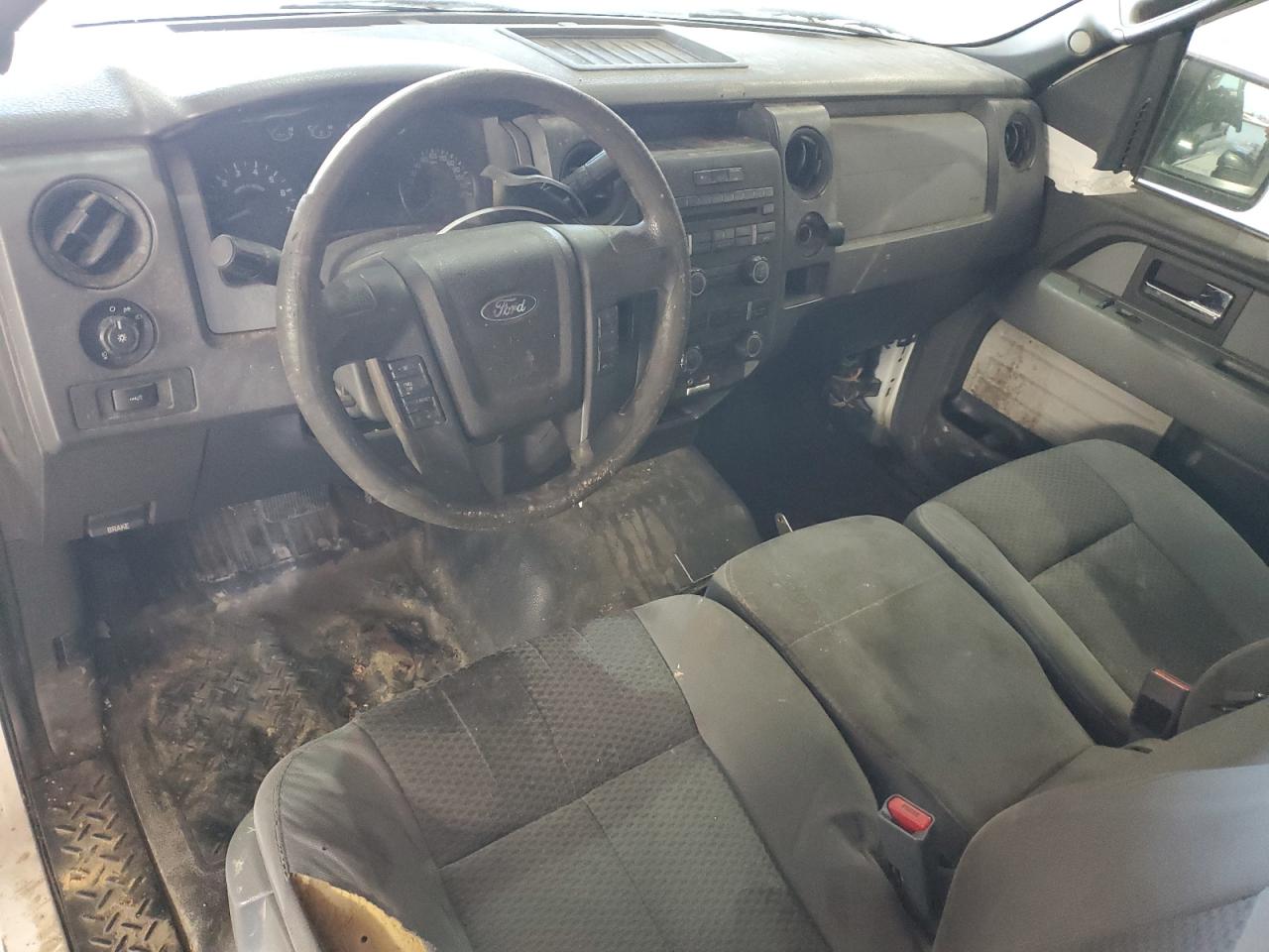 Ford F-150 Super Cab Image 9