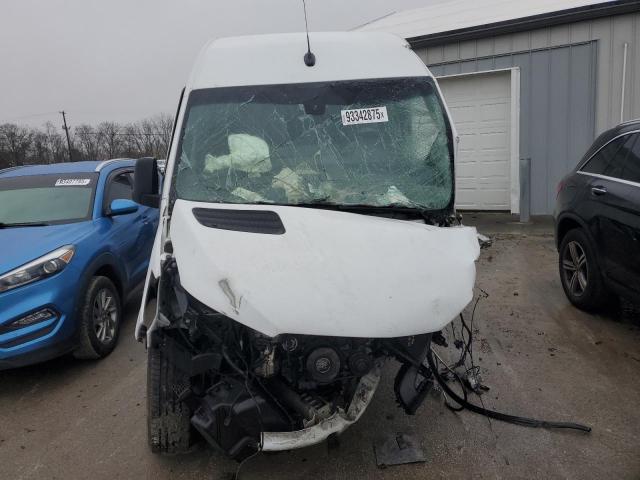 Mercedes-Benz Sprinter 2500 Image 5