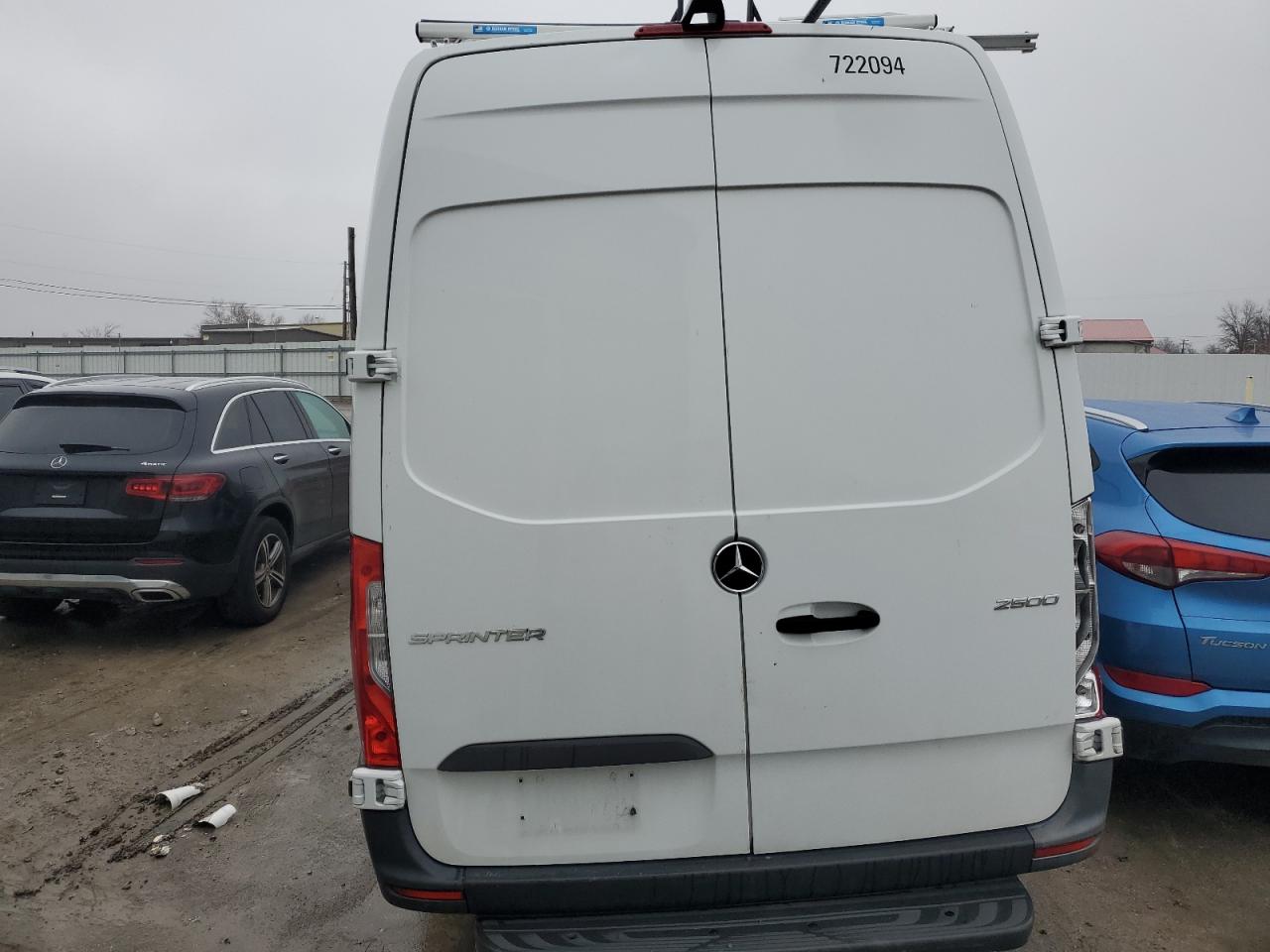 Mercedes-Benz Sprinter 2500 Image 3