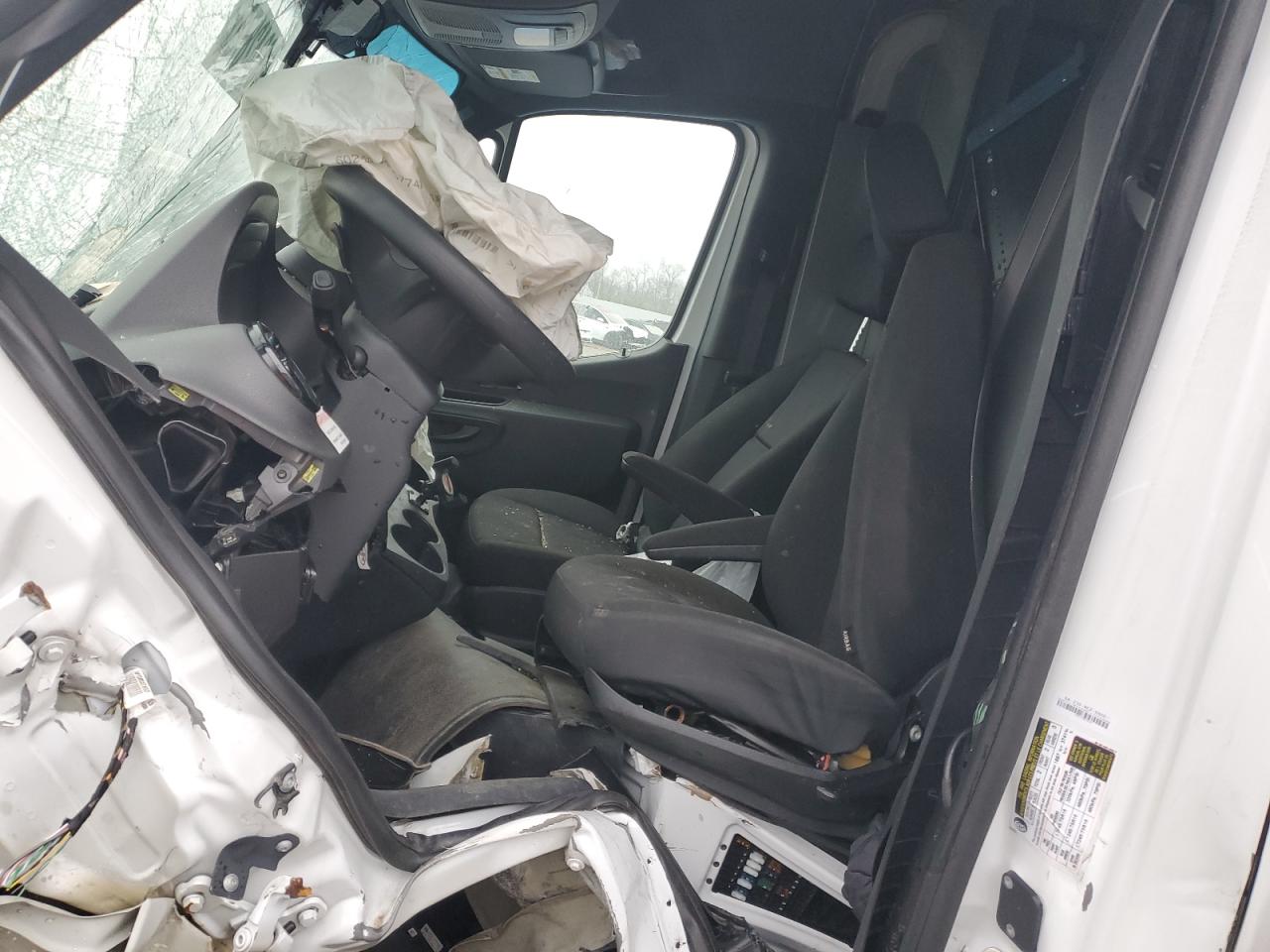 Mercedes-Benz Sprinter 2500 Image 8