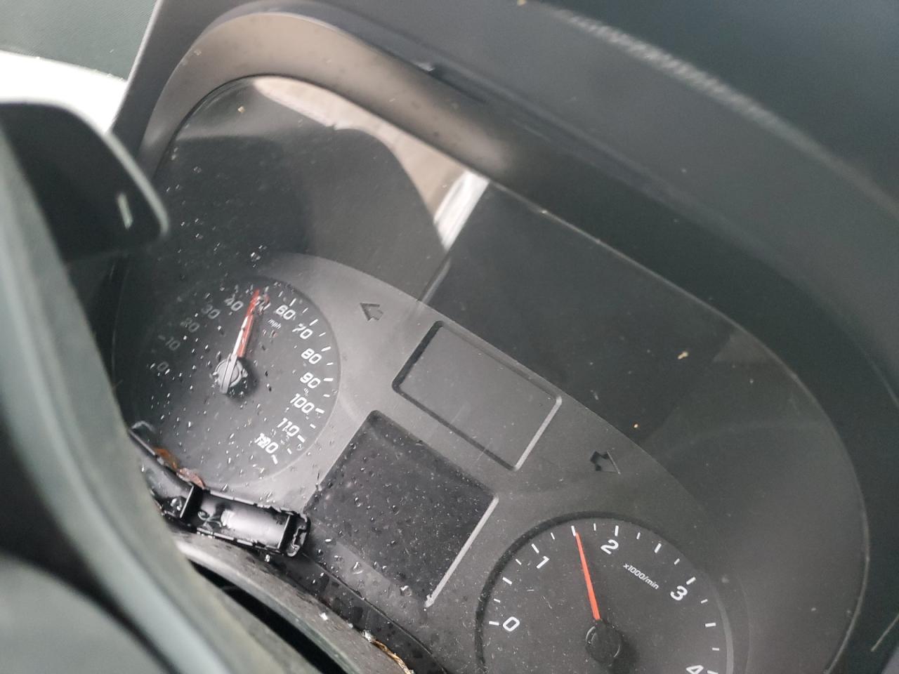 Mercedes-Benz Sprinter 2500 Image 12