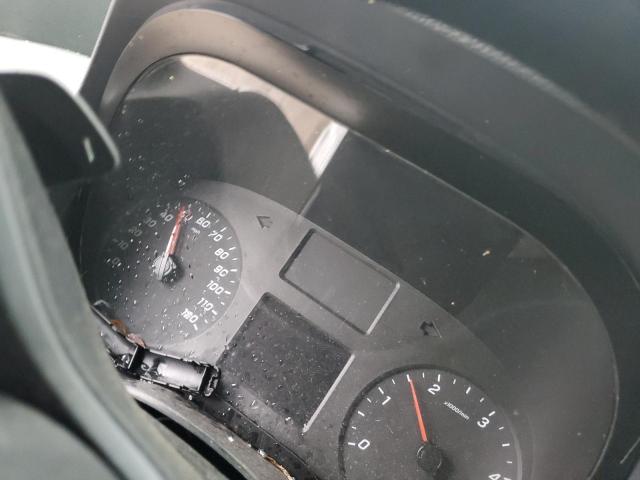 Mercedes-Benz Sprinter 2500 Image 12