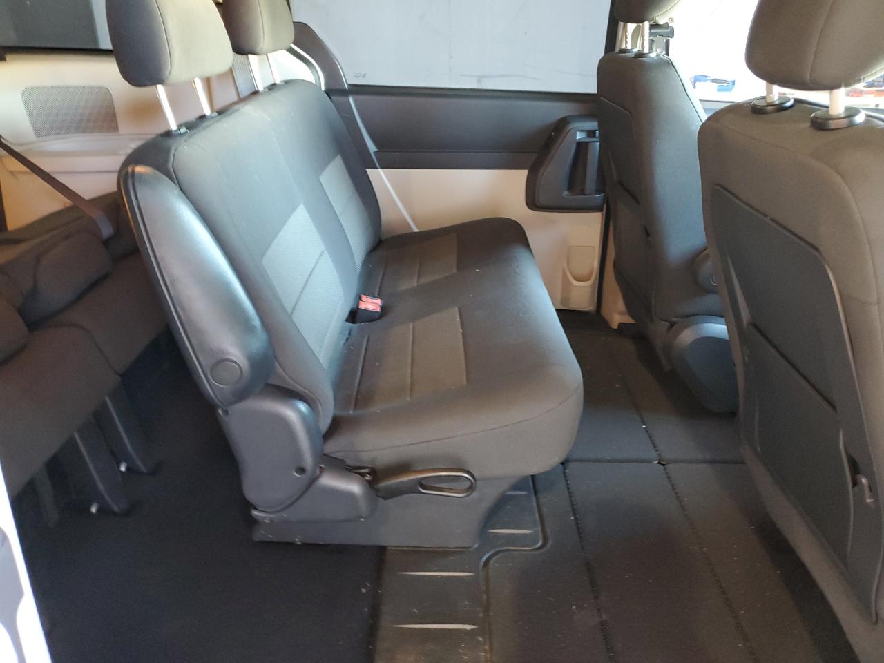 Dodge Caravan Se Image 7