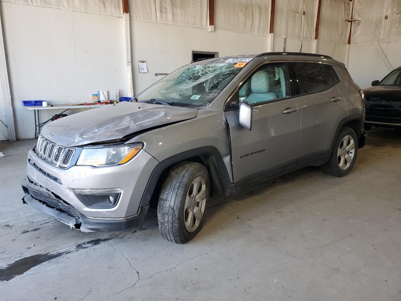 Jeep Compass Latitude Image 1