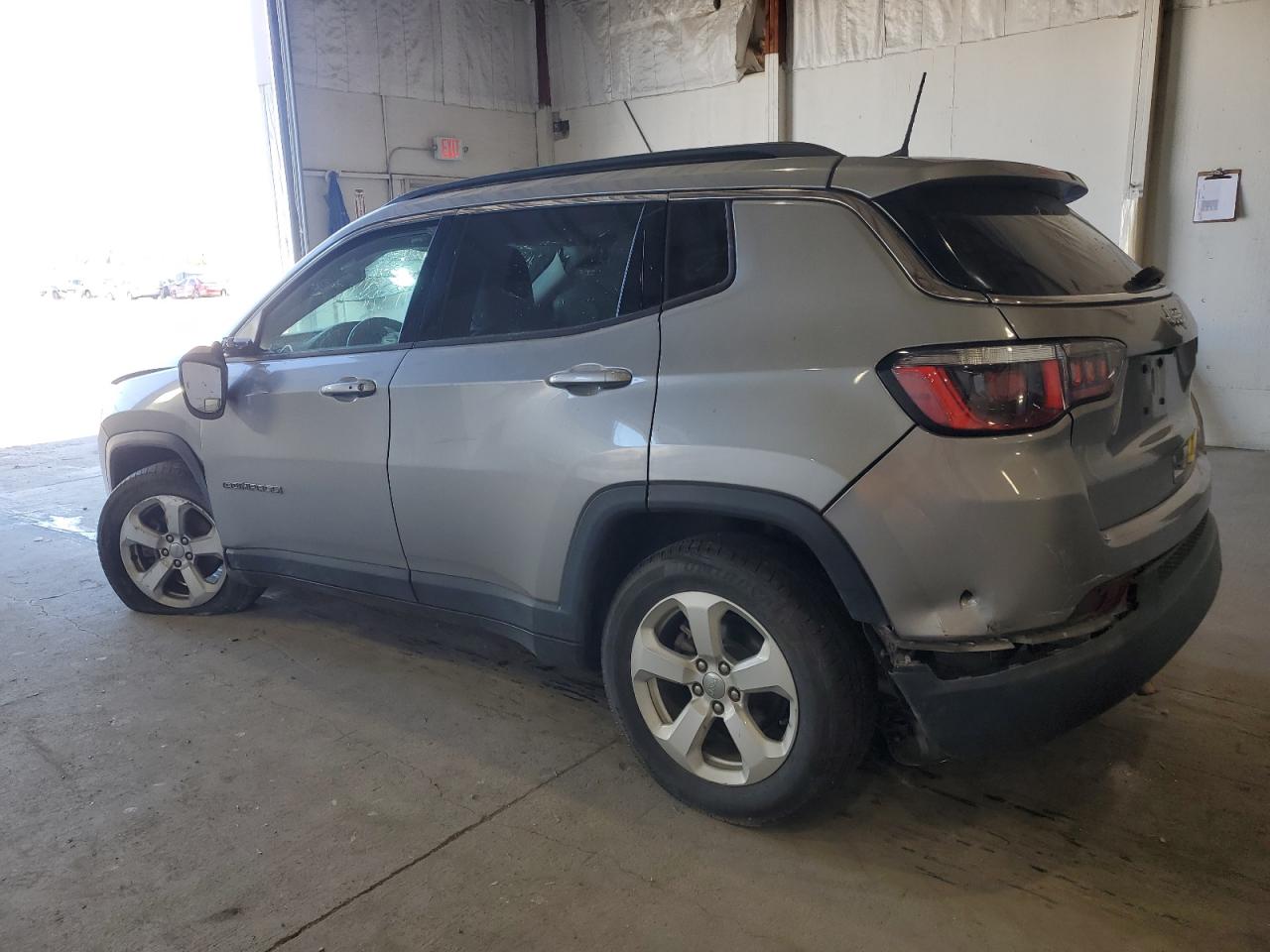 Jeep Compass Latitude Image 4