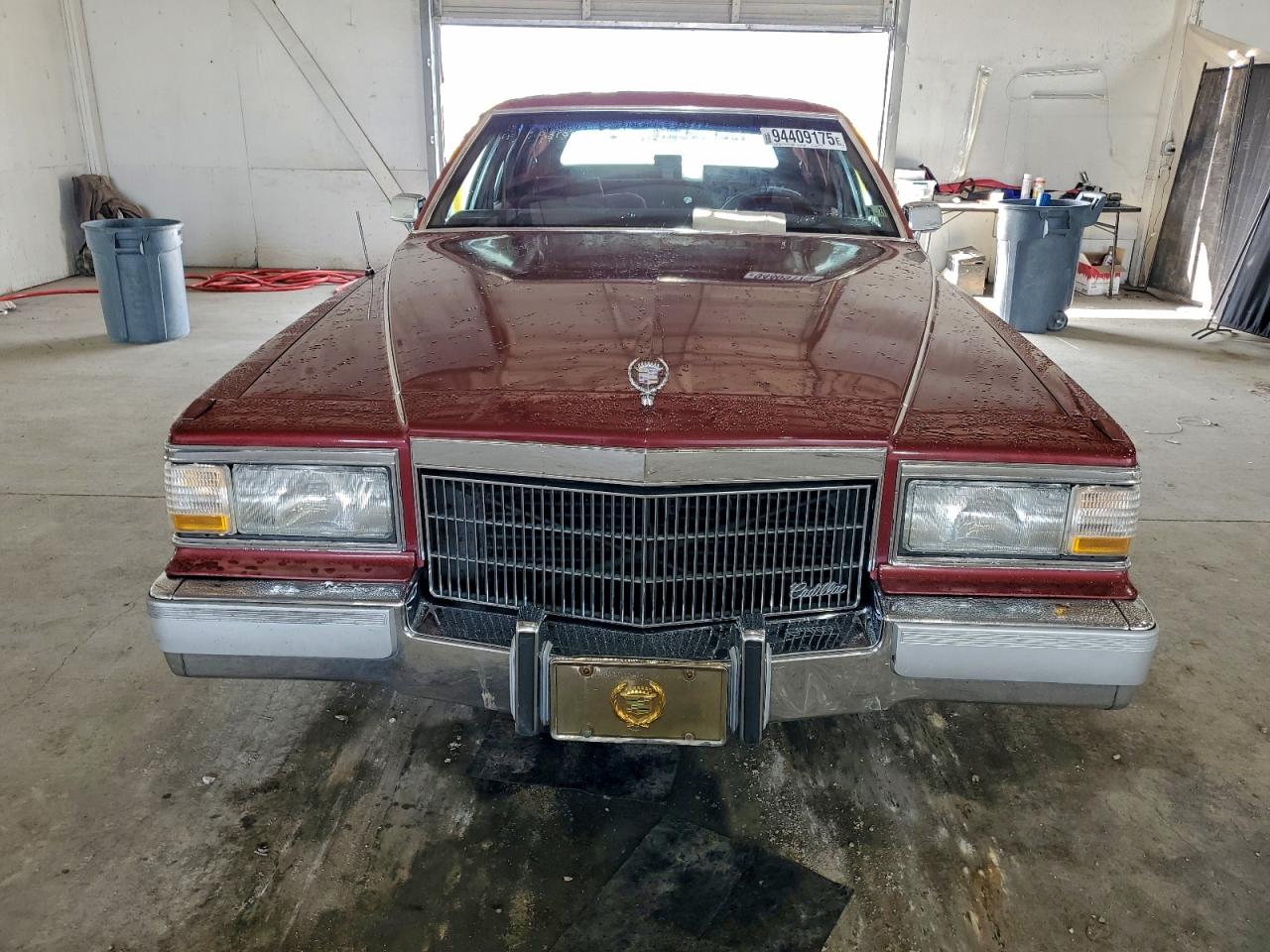 Cadillac Brougham Image 11