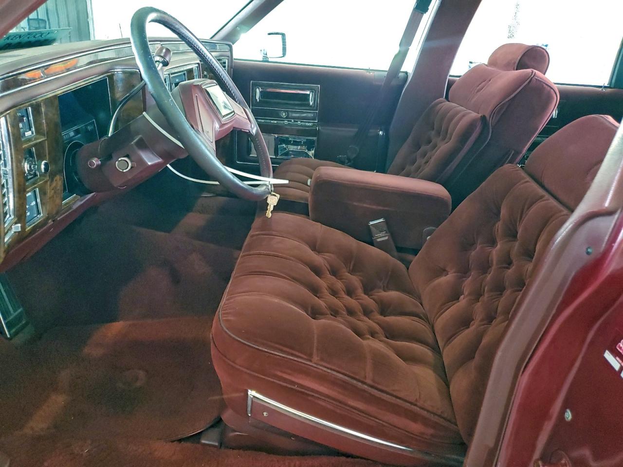 Cadillac Brougham Image 5