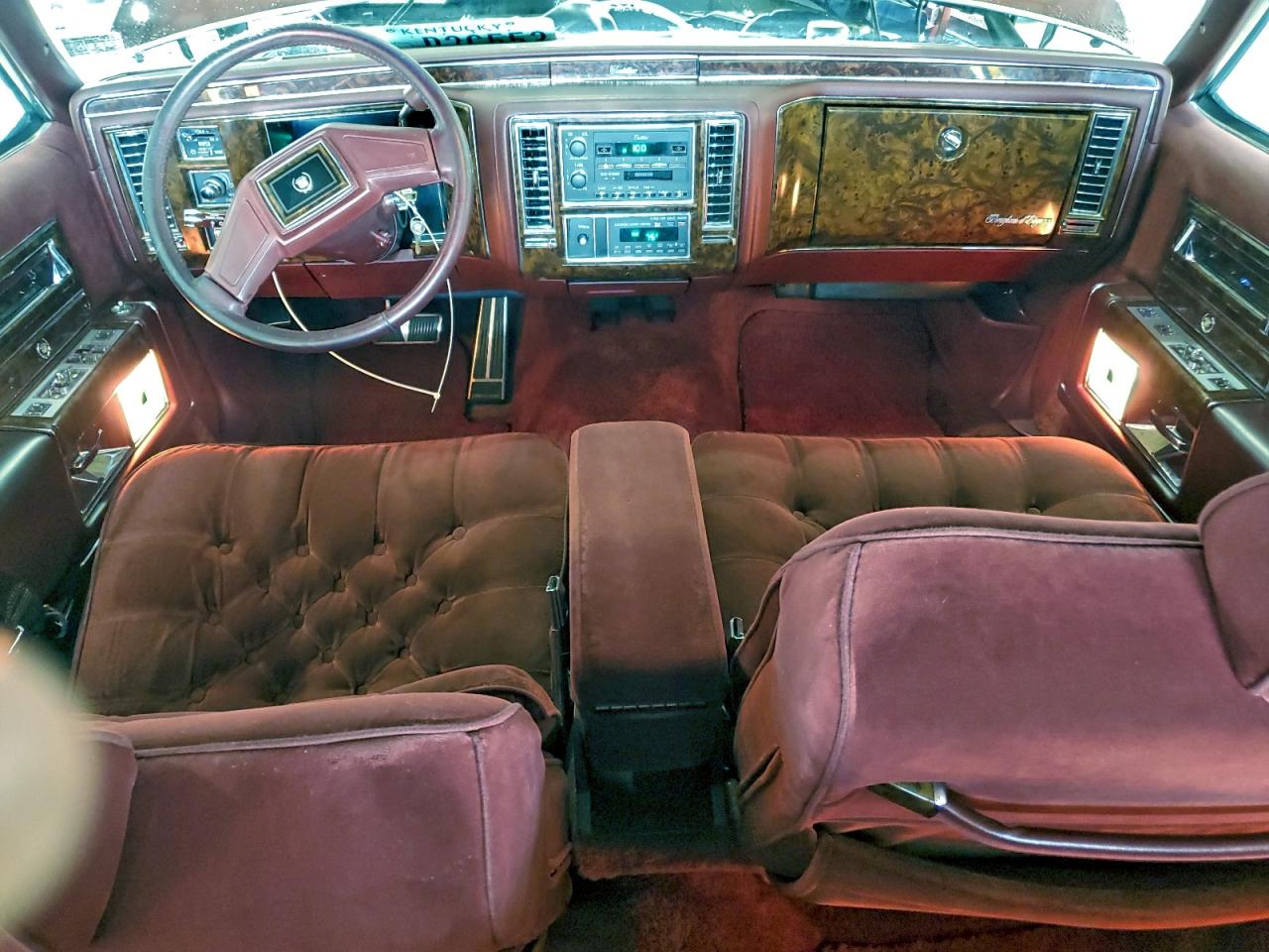 Cadillac Brougham Image 9