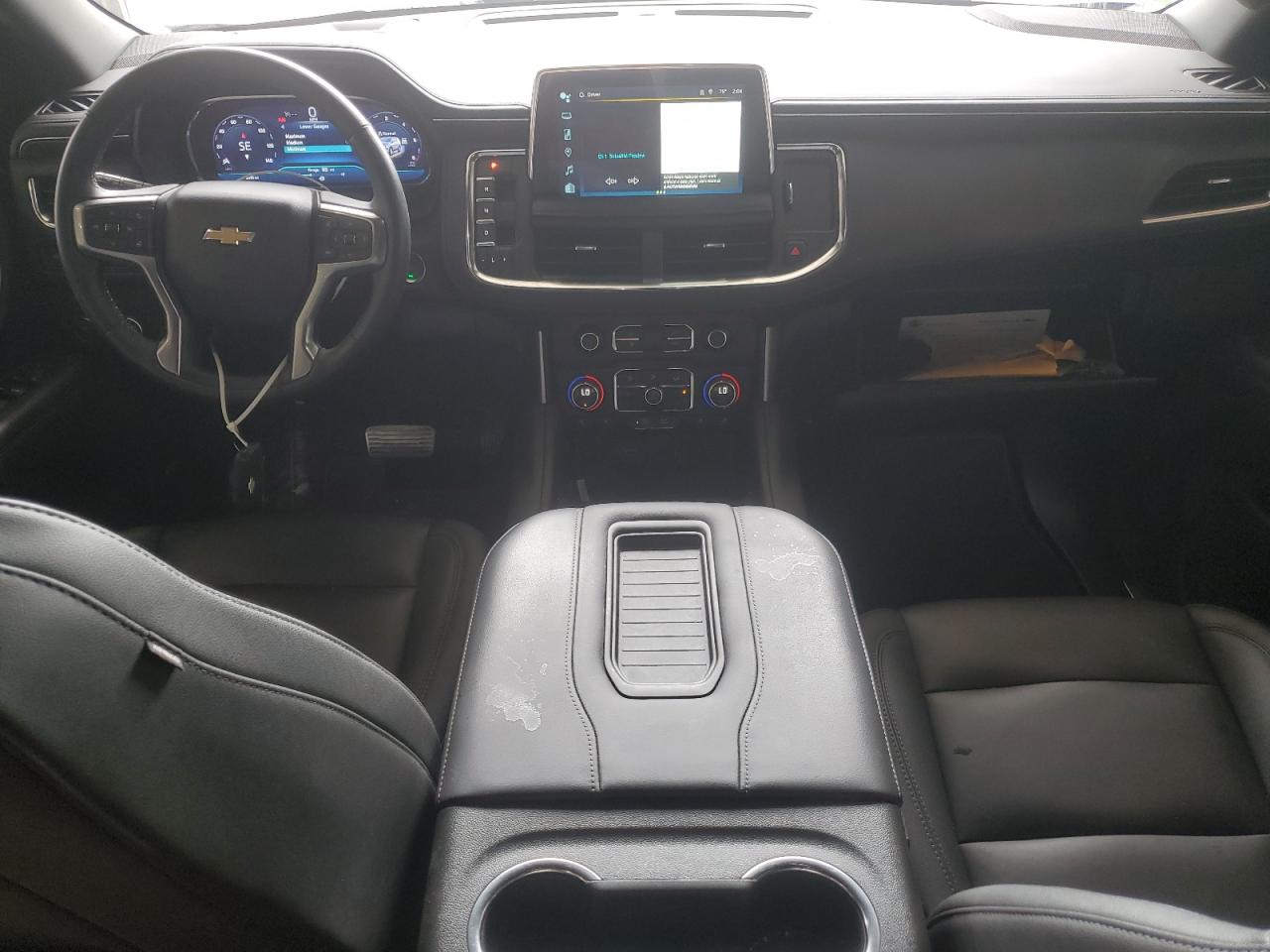 Chevrolet Suburban K1500 Lt Image 5