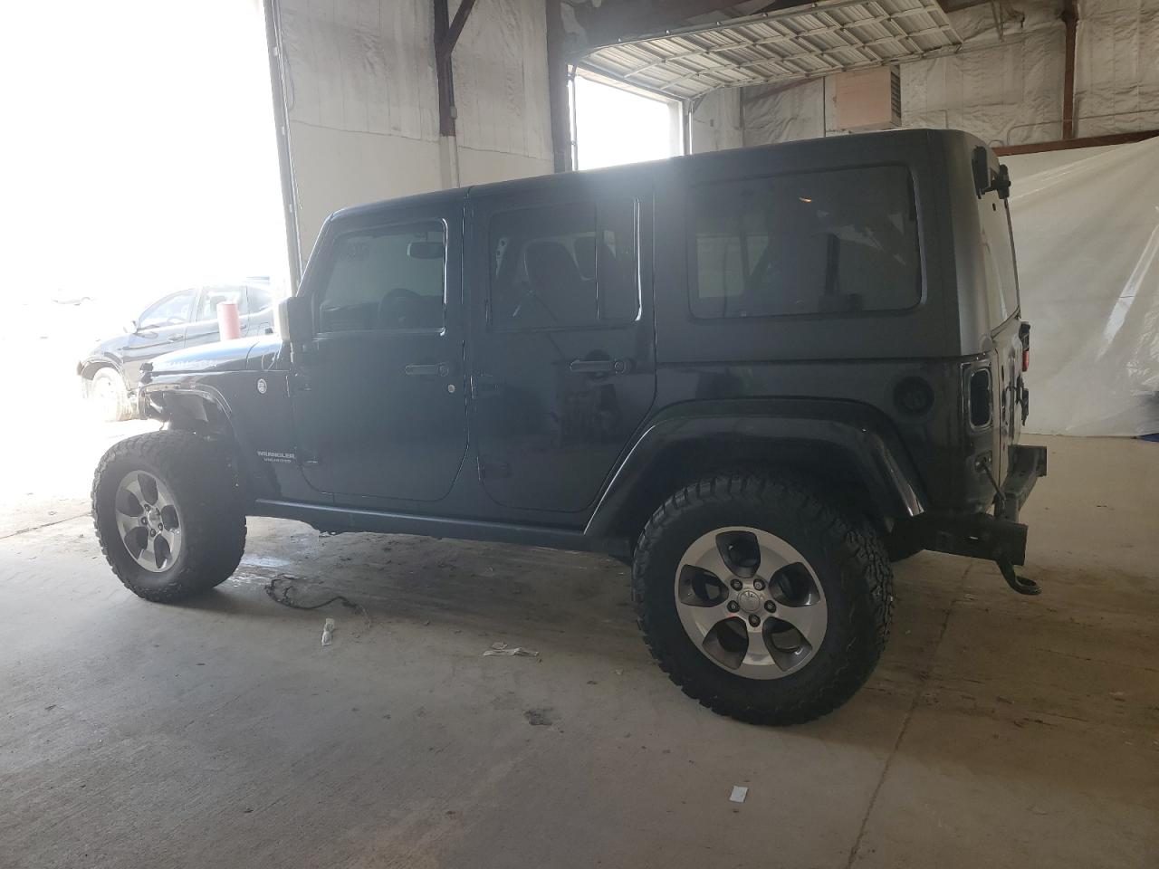 Jeep Wrangler Rubicon Image 11