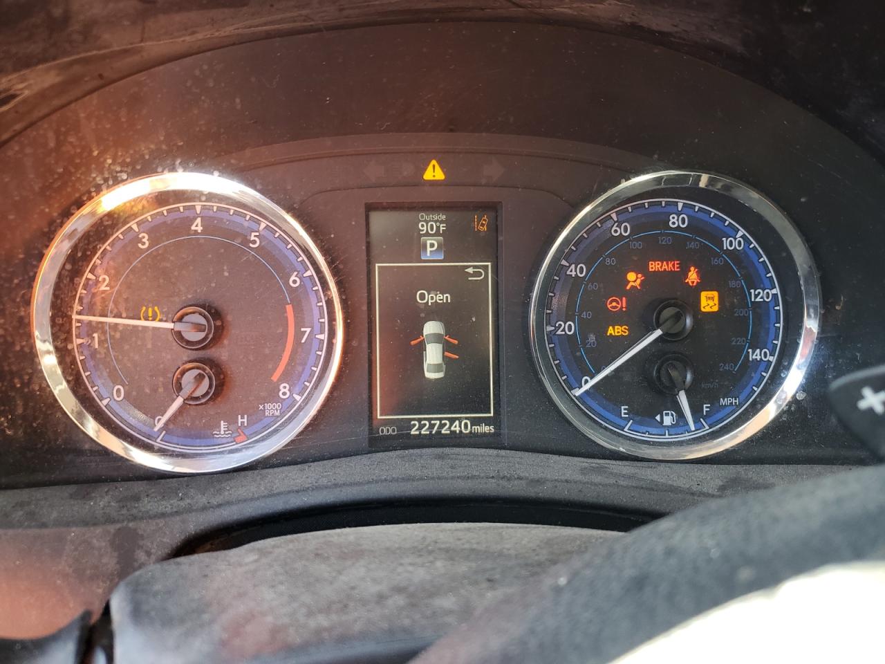 Toyota Corolla L Image 9