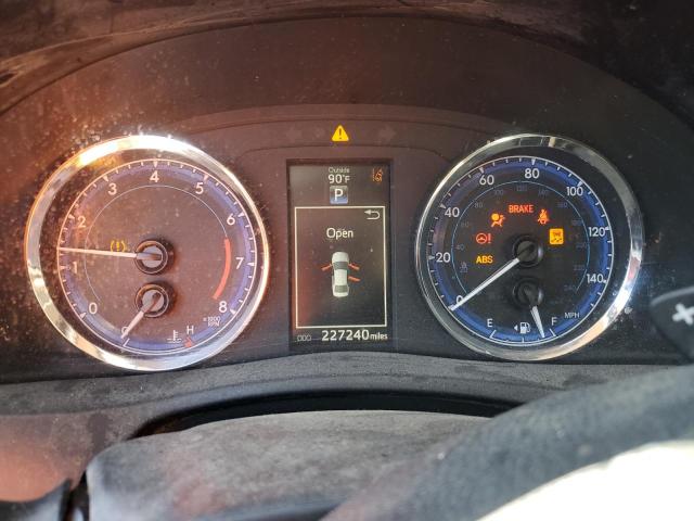 Toyota Corolla L Image 9