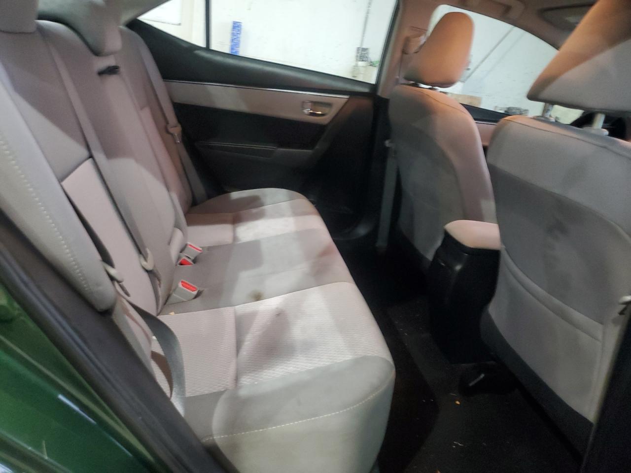 Toyota Corolla L Image 5