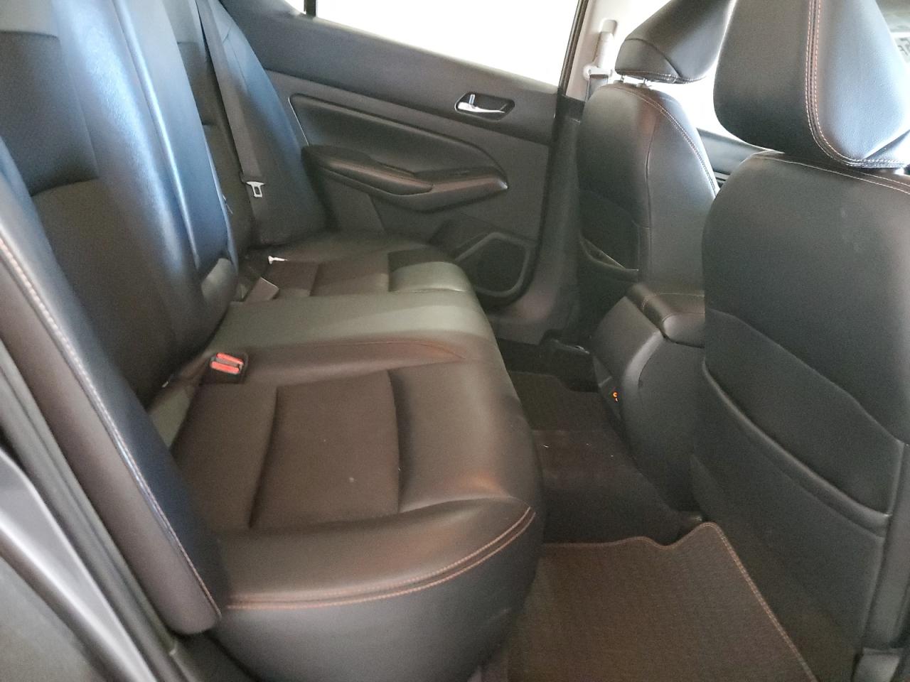 Nissan Altima Sr Image 10