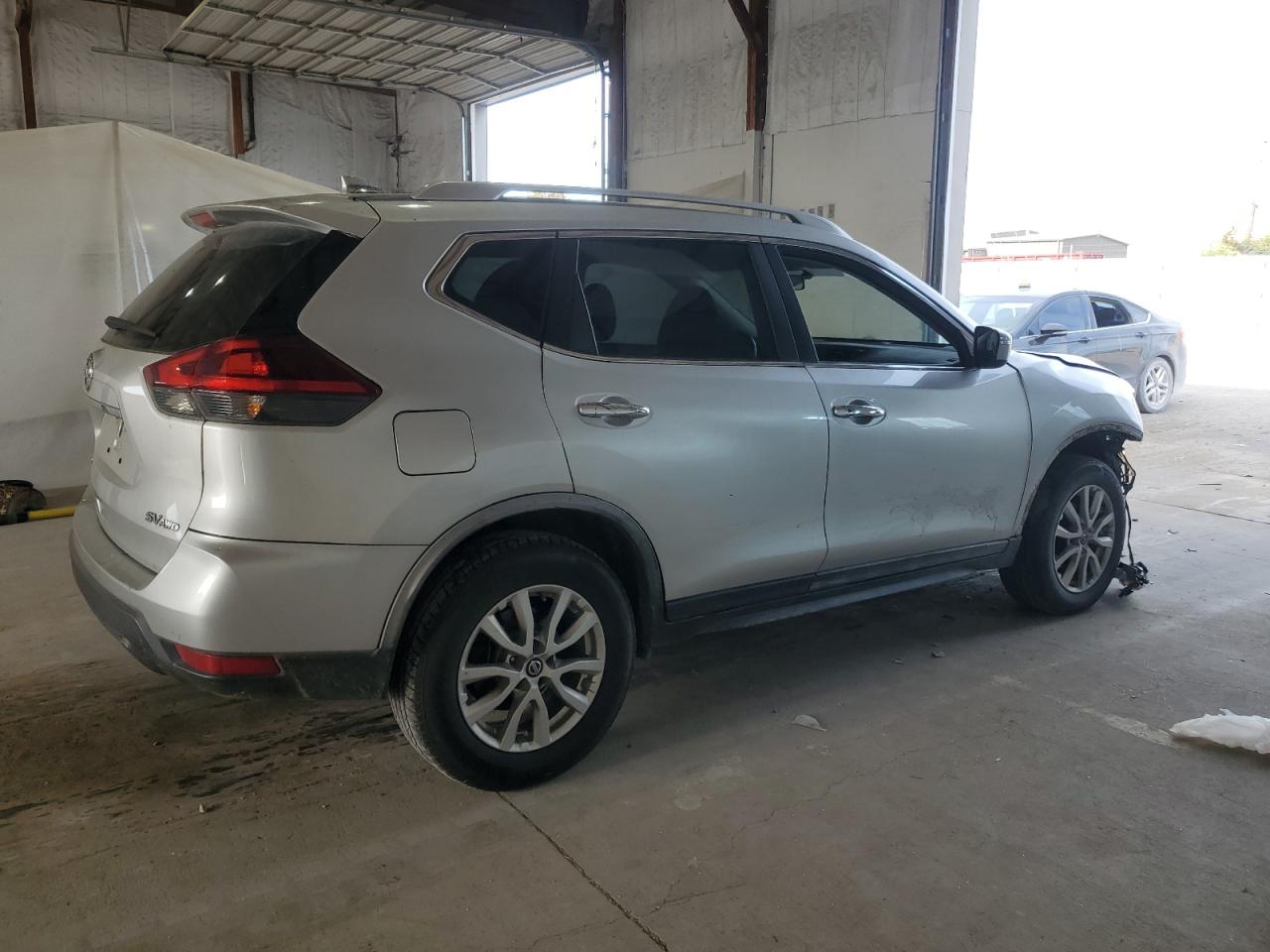 Nissan Rogue S Image 3