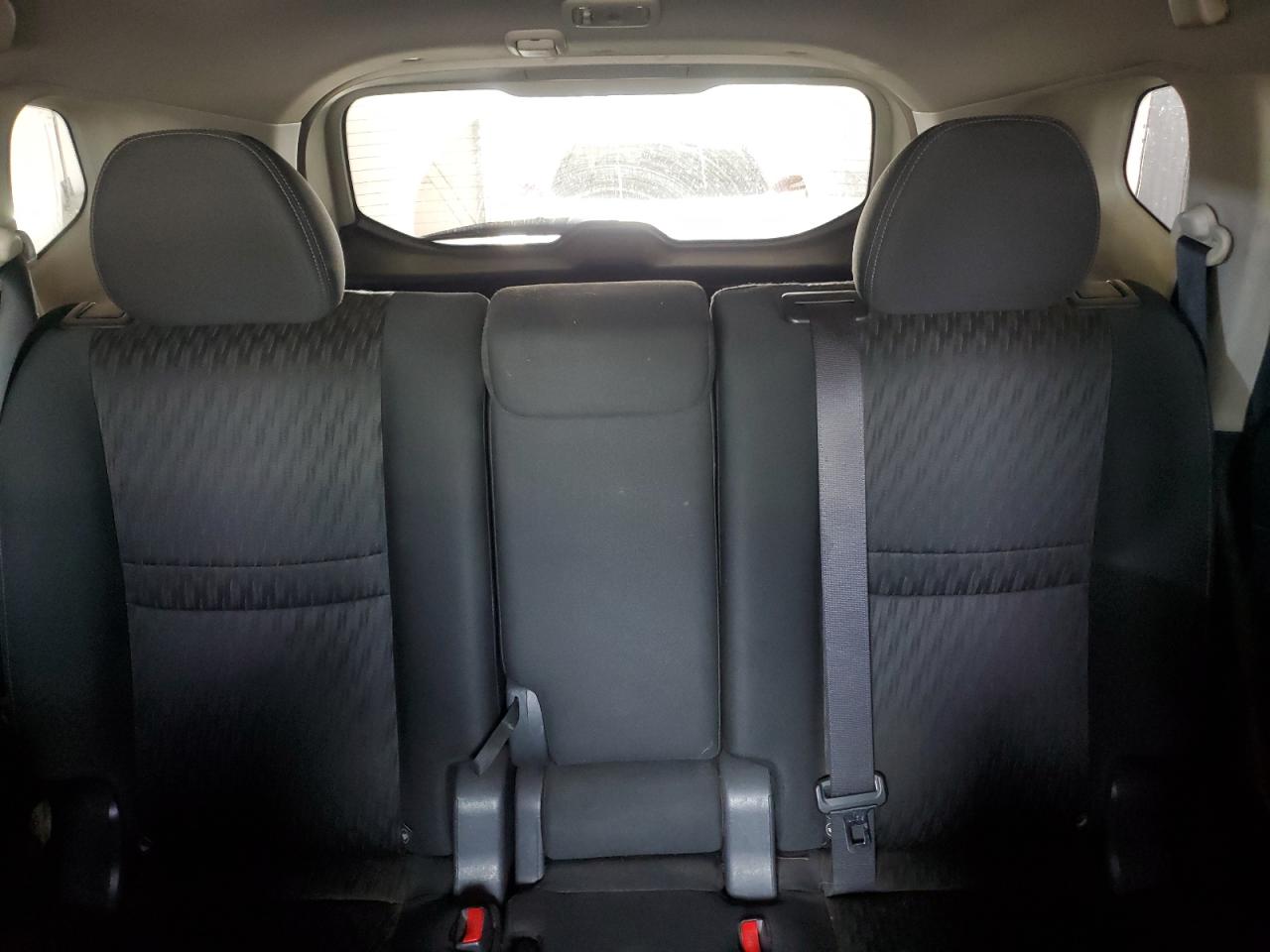 Nissan Rogue S Image 8