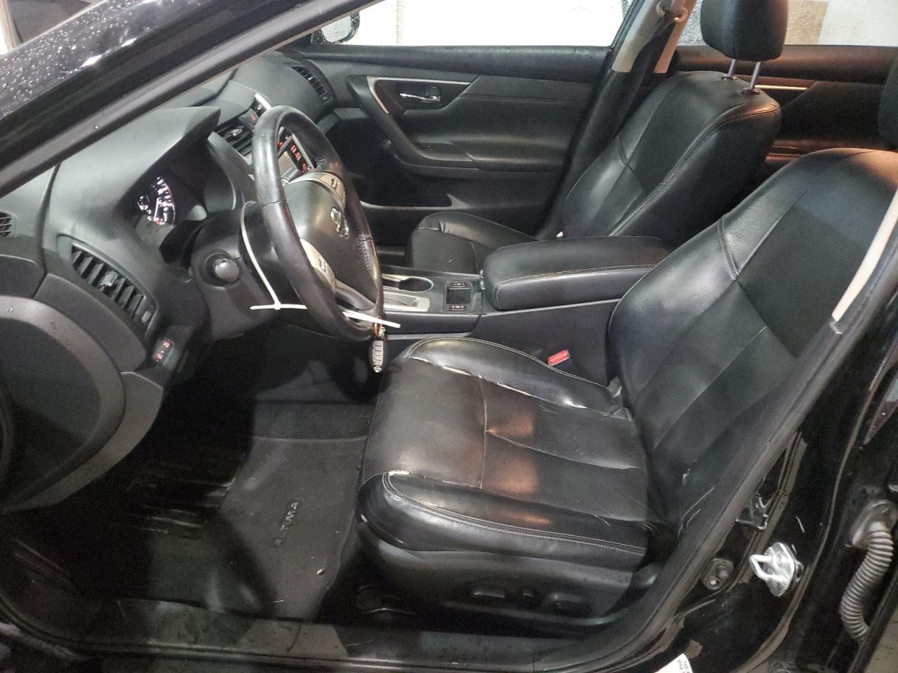 Nissan Altima 2.5 Image 4