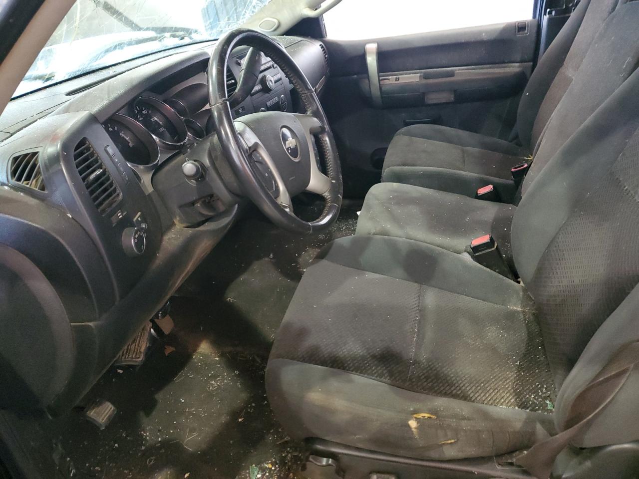 Chevrolet Silverado K1500 Image 4