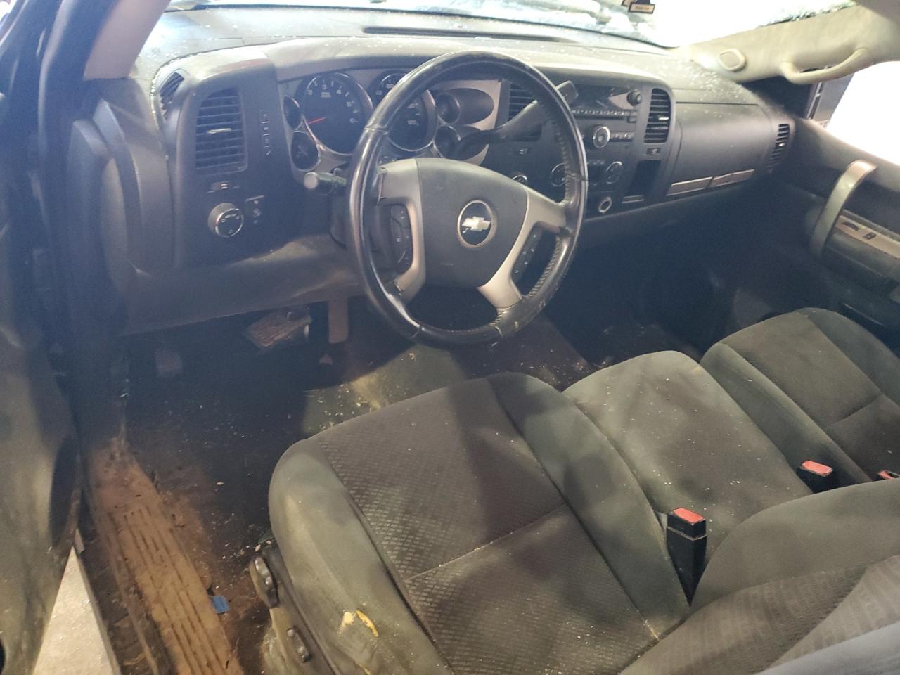 Chevrolet Silverado K1500 Image 5