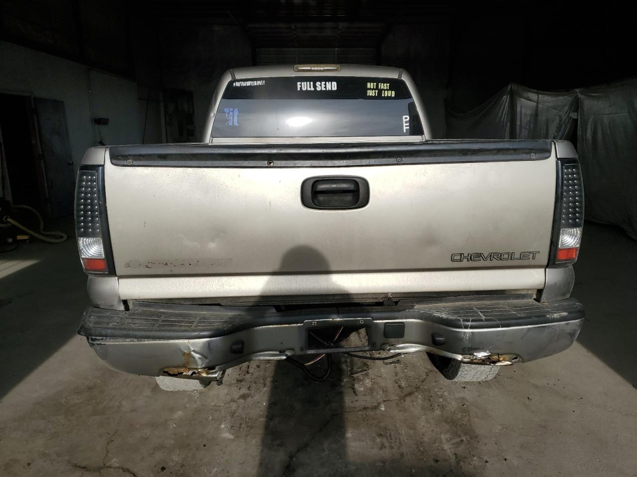 Chevrolet Silverado K2500 Heavy Duty Image 12