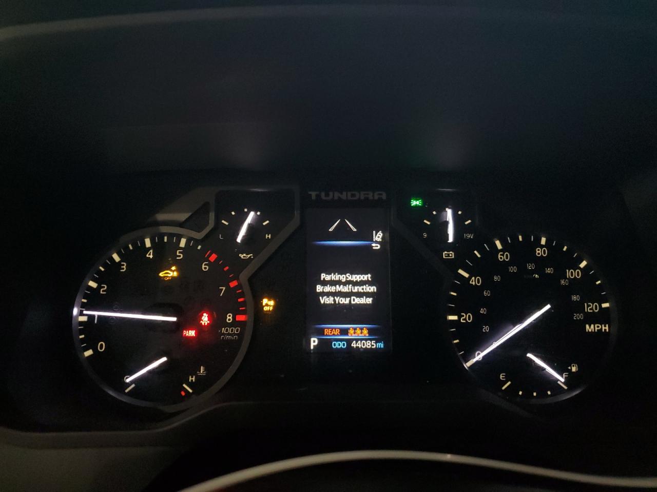 Toyota Tundra Crewmax Limited Image 10