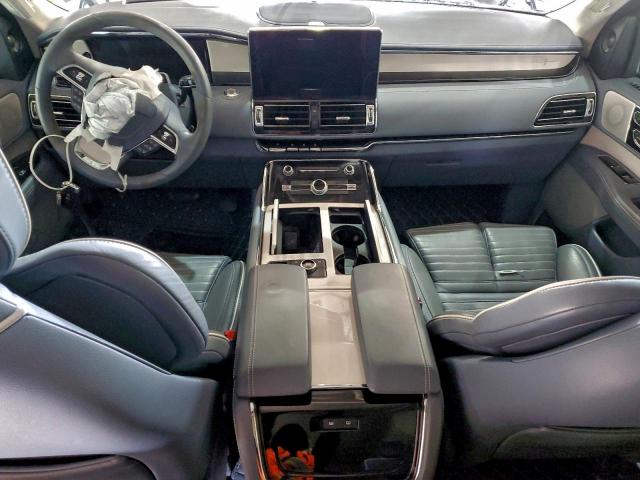Lincoln Navigator L Black Label Image 12