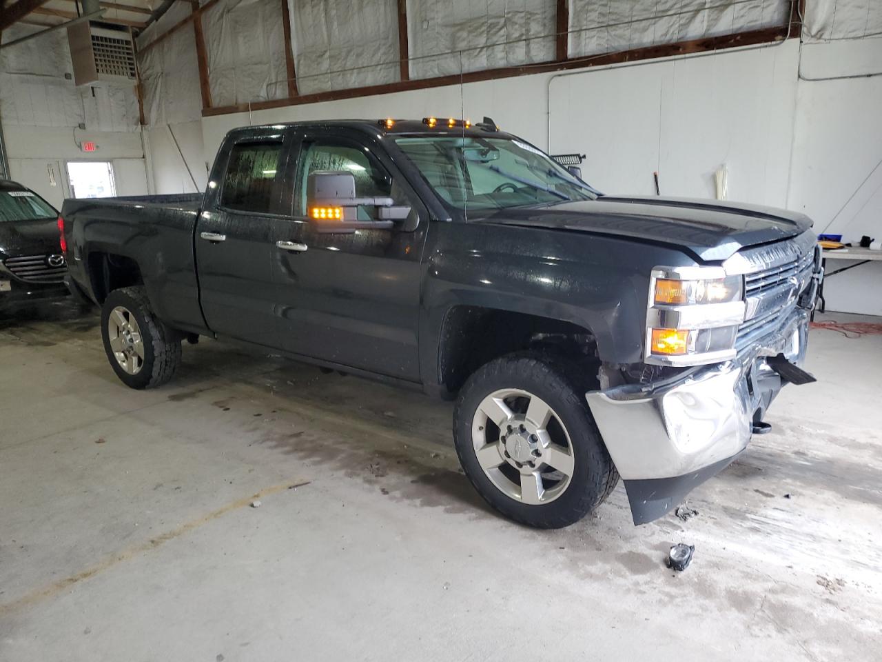 Chevrolet Silverado K2500 Heavy Duty Image 4