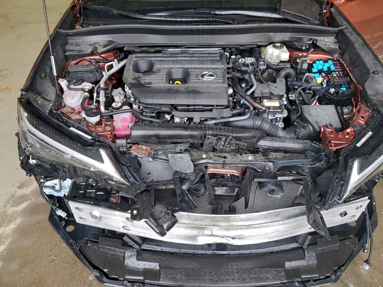 Lexus Ux 300h Base Image 10