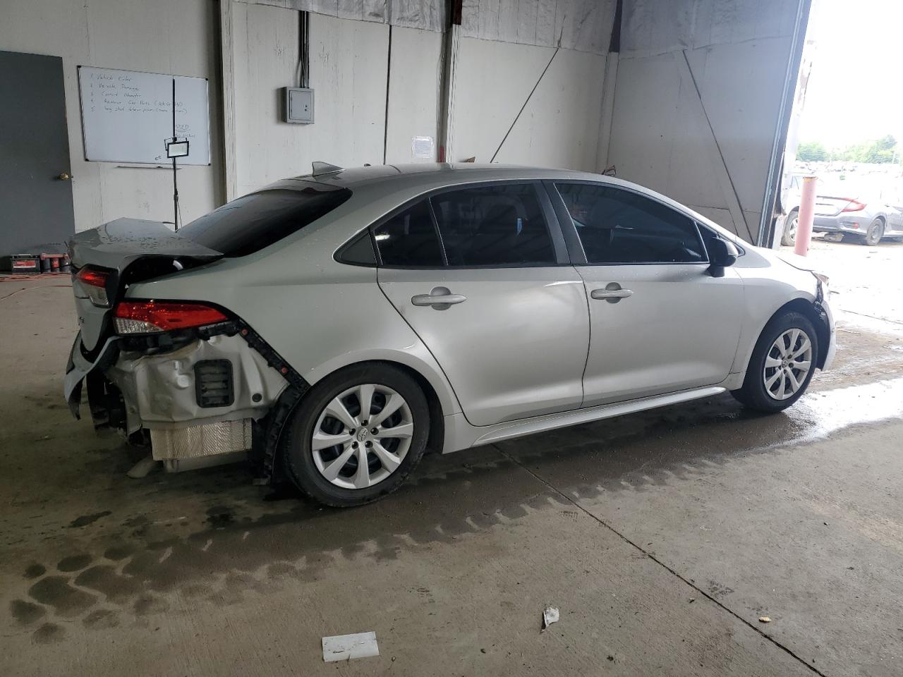 Toyota Corolla Le Image 2