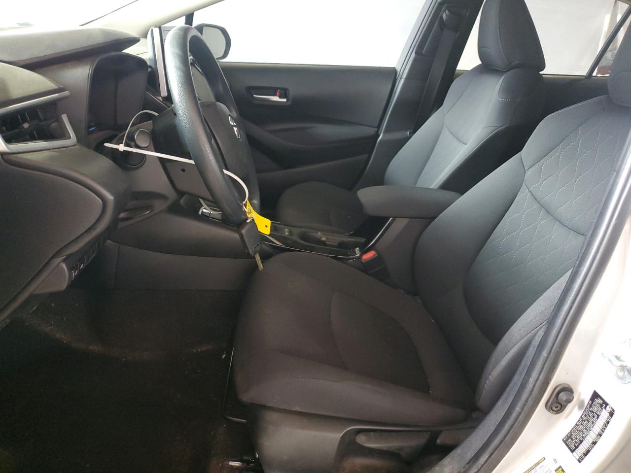 Toyota Corolla Le Image 12