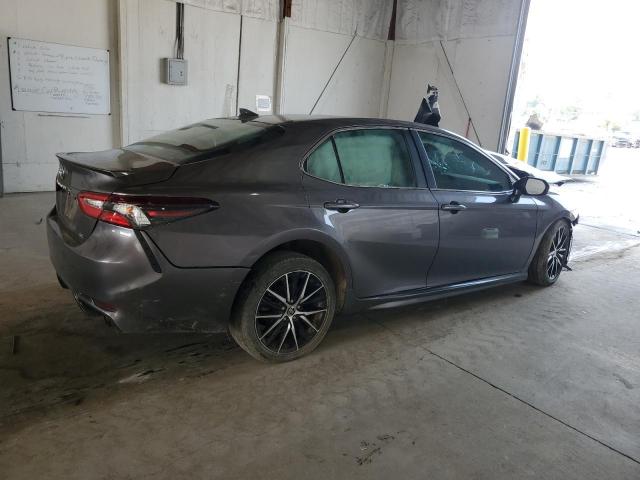 Toyota Camry Se Image 3