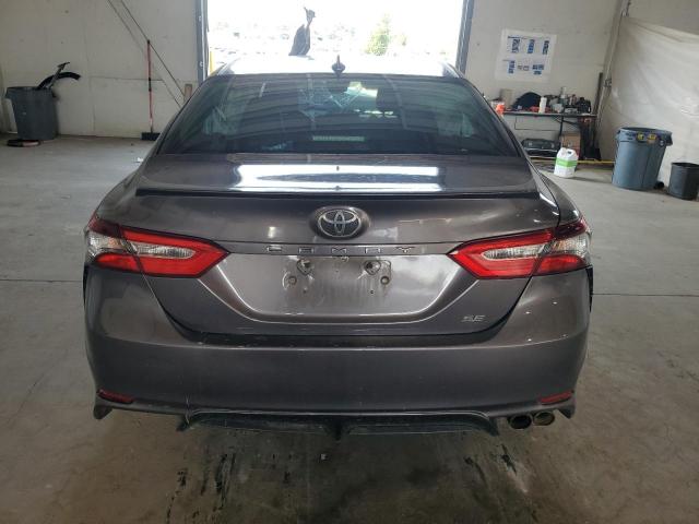 Toyota Camry Se Image 4