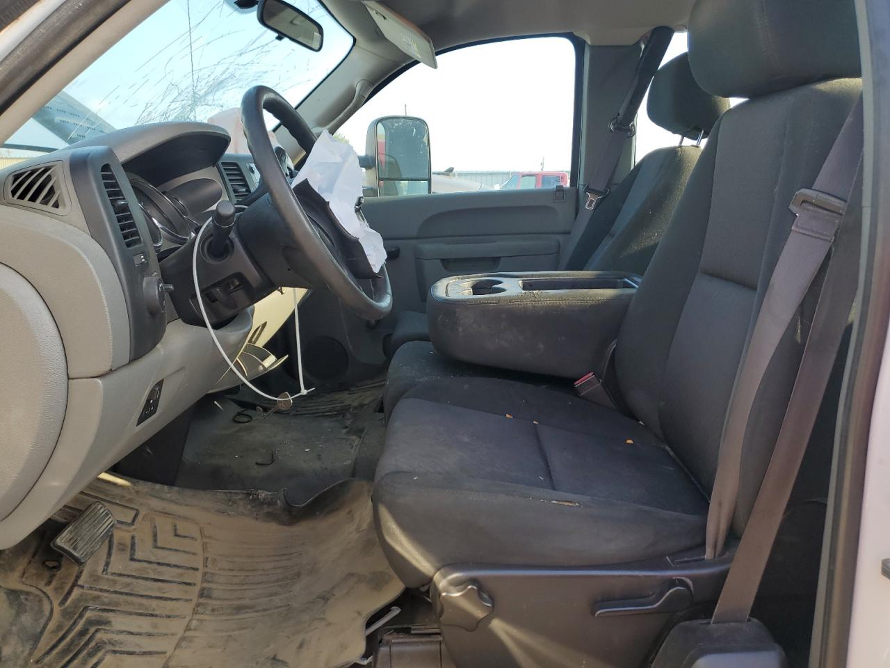 Chevrolet Silverado C2500 Heavy Duty Image 7