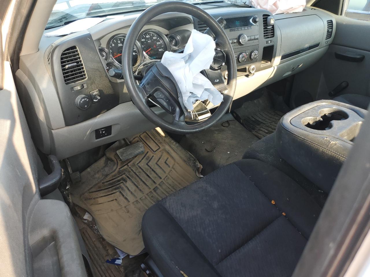 Chevrolet Silverado C2500 Heavy Duty Image 3