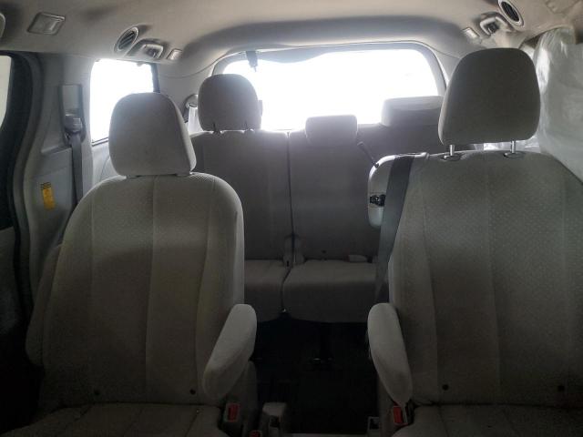 Toyota Sienna Le Image 3