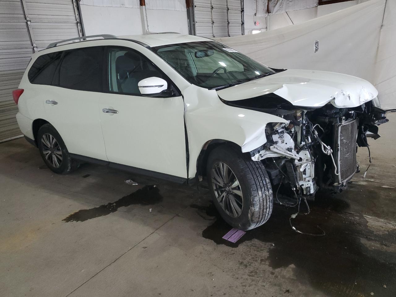 Nissan Pathfinder S Image 7