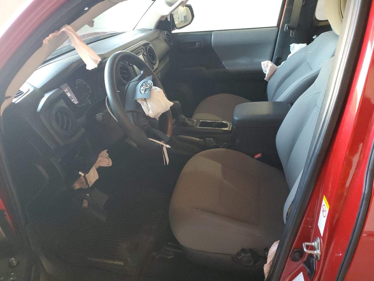 Toyota Tacoma Access Cab Image 10