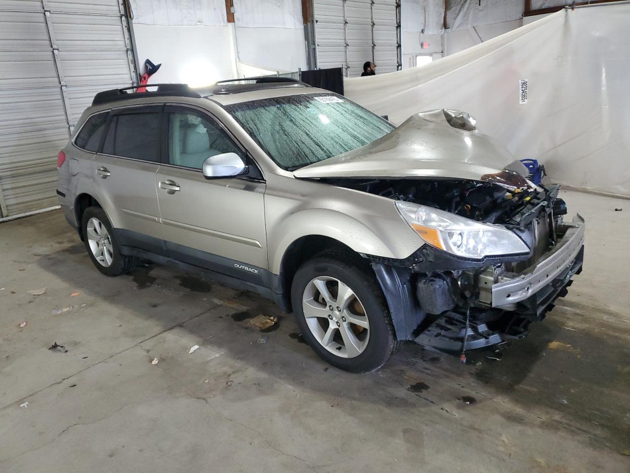 Subaru Outback 2.5i Limited Image 6