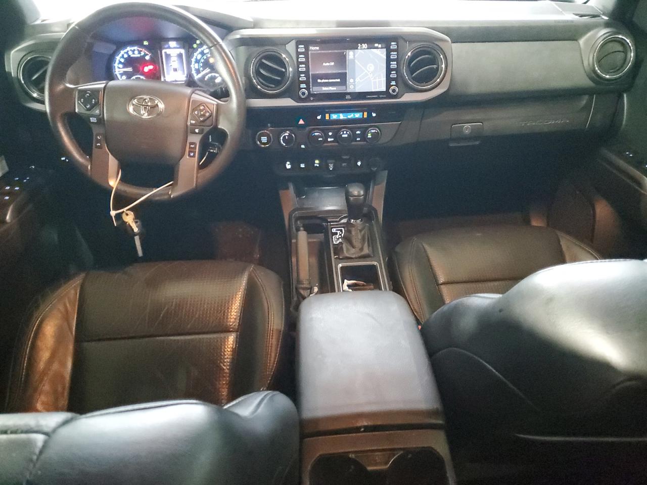 Toyota Tacoma Double Cab Image 5