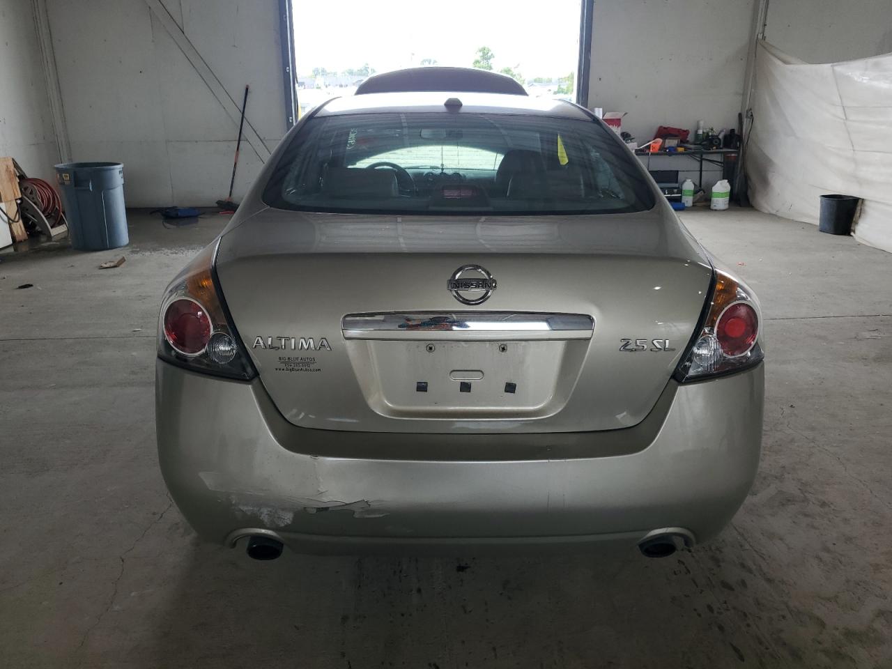 Nissan Altima 2.5 Image 3