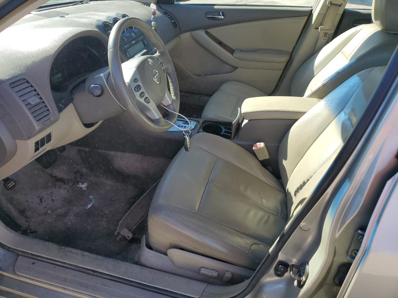 Nissan Altima 2.5 Image 8