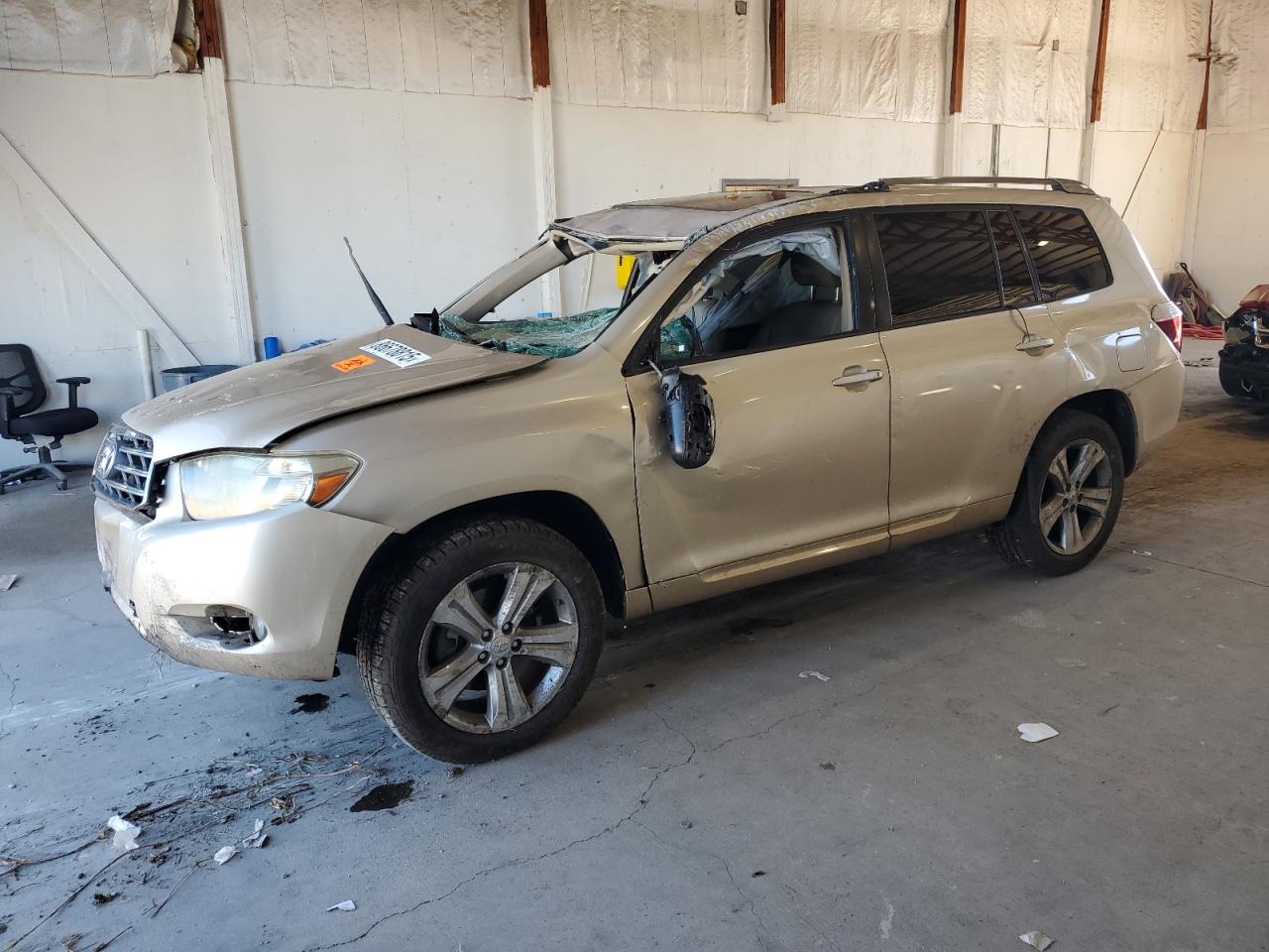 Toyota Highlander Sport Image 1