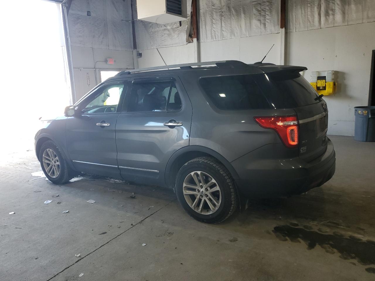 Ford Explorer Xlt Image 4