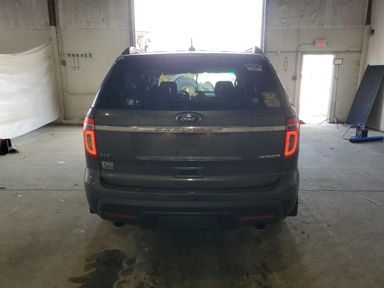 Ford Explorer Xlt Image 6