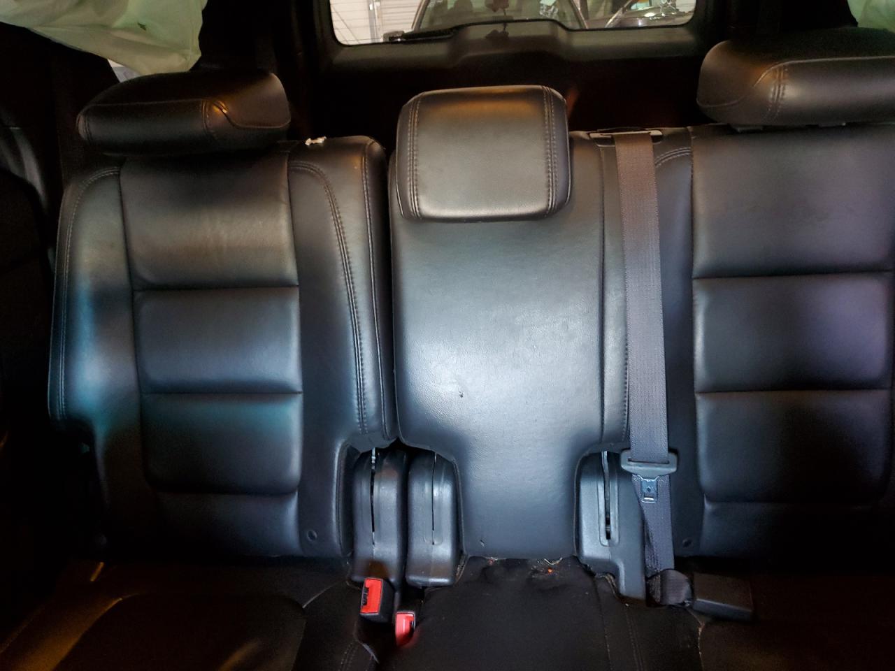 Ford Explorer Xlt Image 8