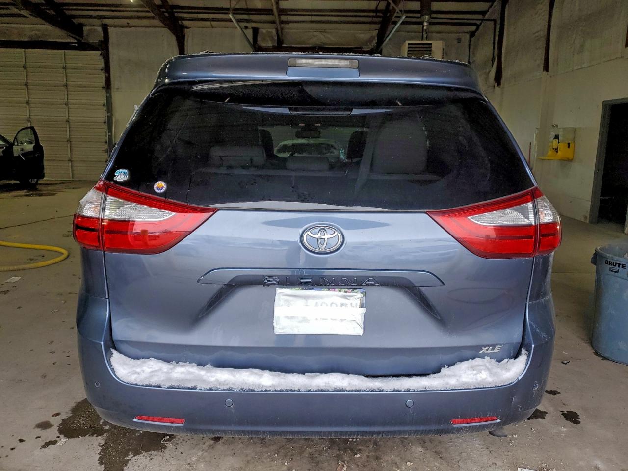 Toyota Sienna Xle Image 6