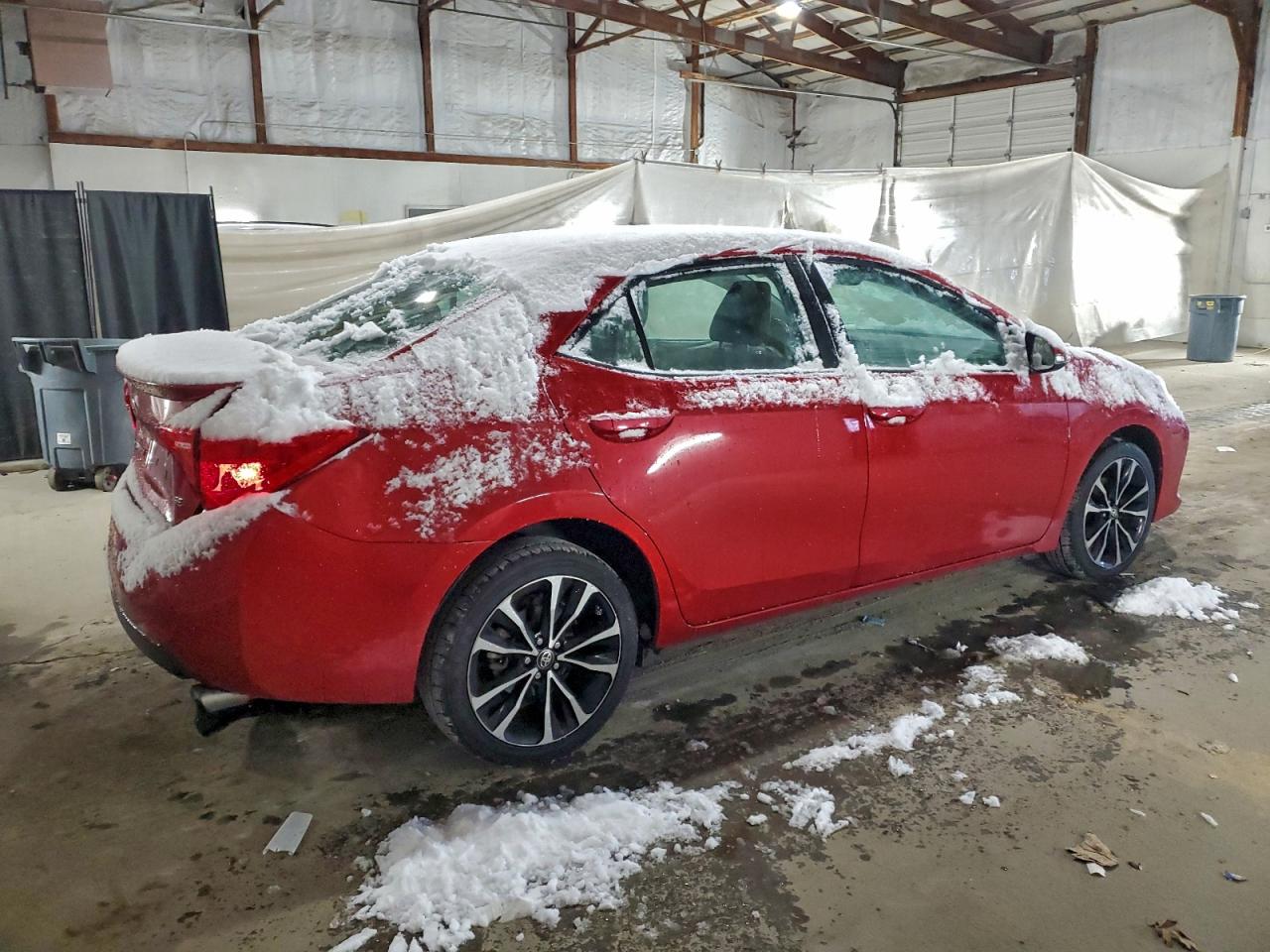 Toyota Corolla L Image 2