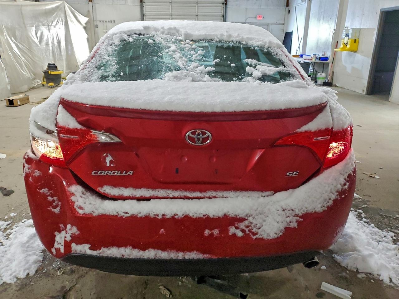 Toyota Corolla L Image 12