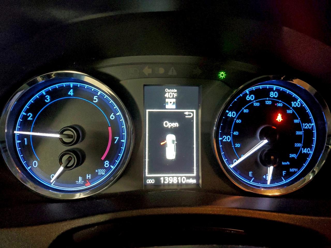 Toyota Corolla L Image 11