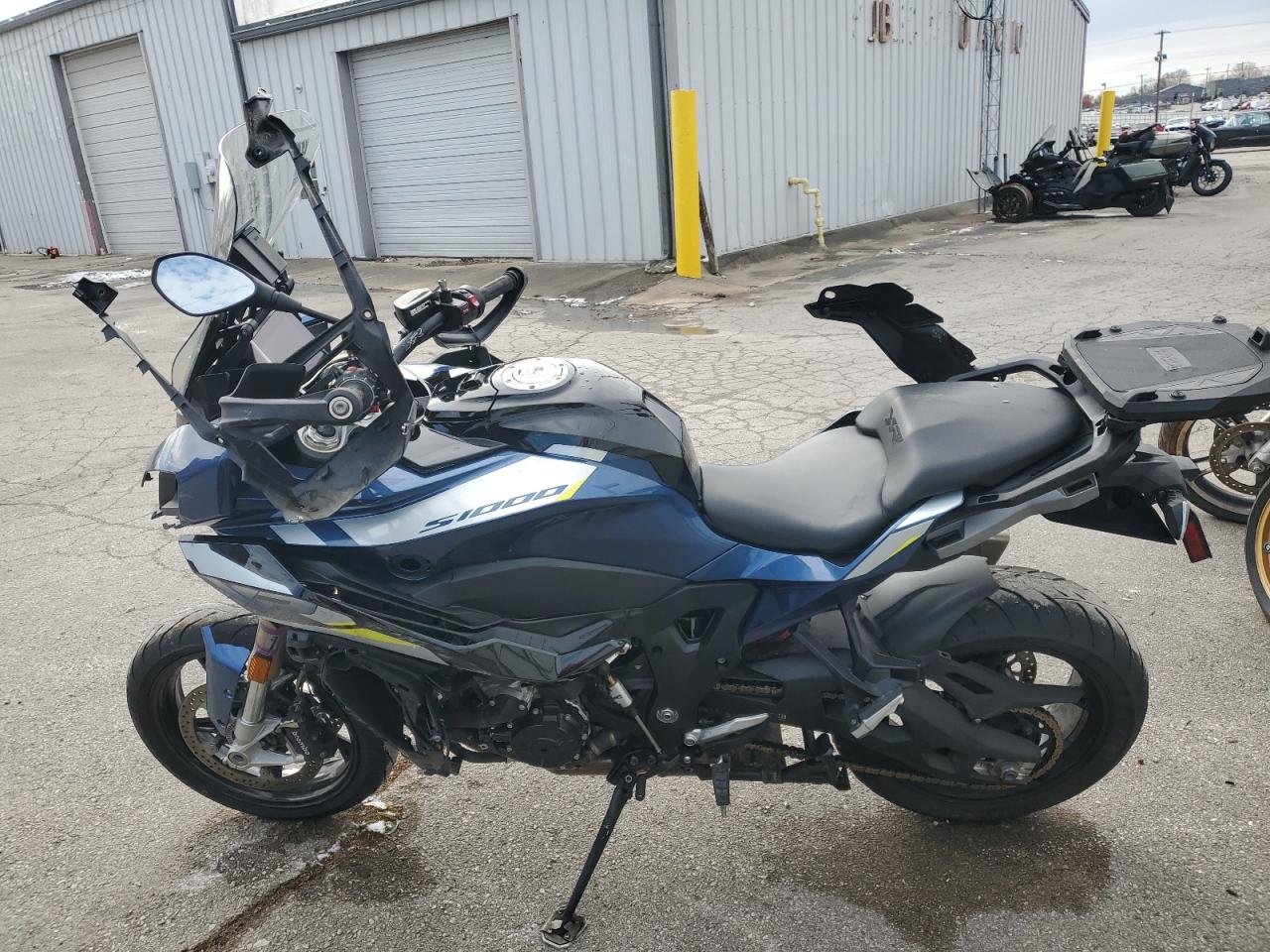 BMW S Xr Image 4